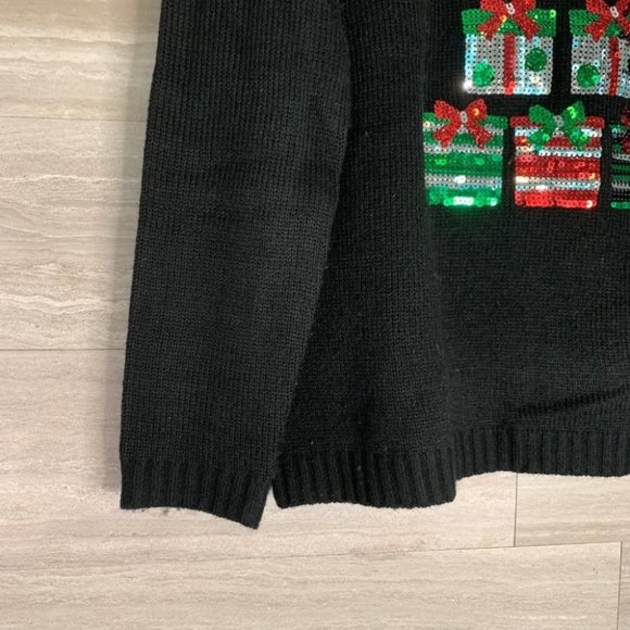 Women’s erika Present Christmas Sweater - Picture 3 of 7